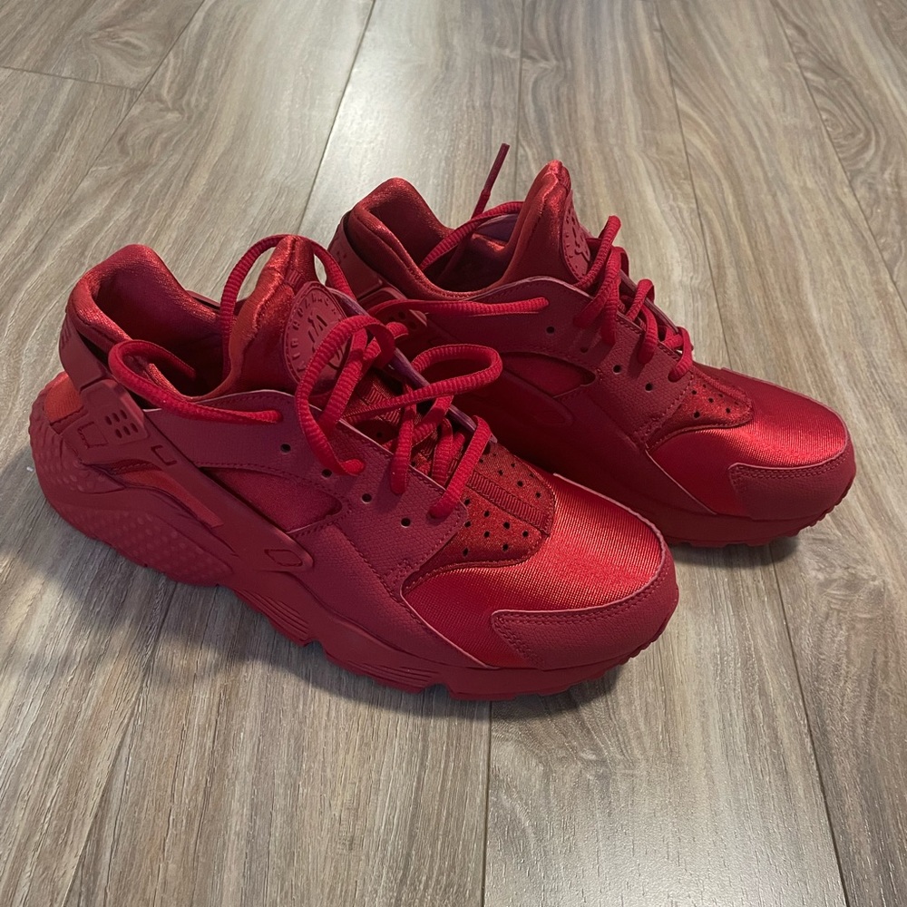 Brand new Nike women’s shoes